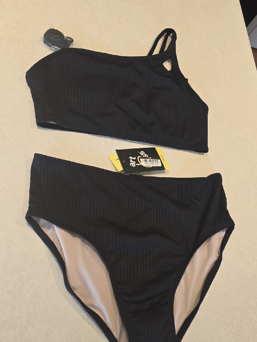 Art Class Girls Black Two Piece Swimsuit Size XXL 16/18 - Picture 2 of 4